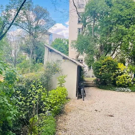 Appartement Beautiful 1 Bedroom Next To Roland *