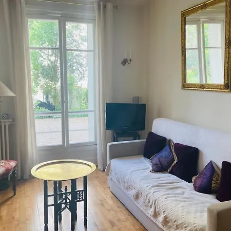 Appartement Beautiful 1 Bedroom Next To Roland *